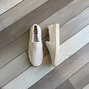 VINCE Preston Frayed Slip-On Canvas Sneakers